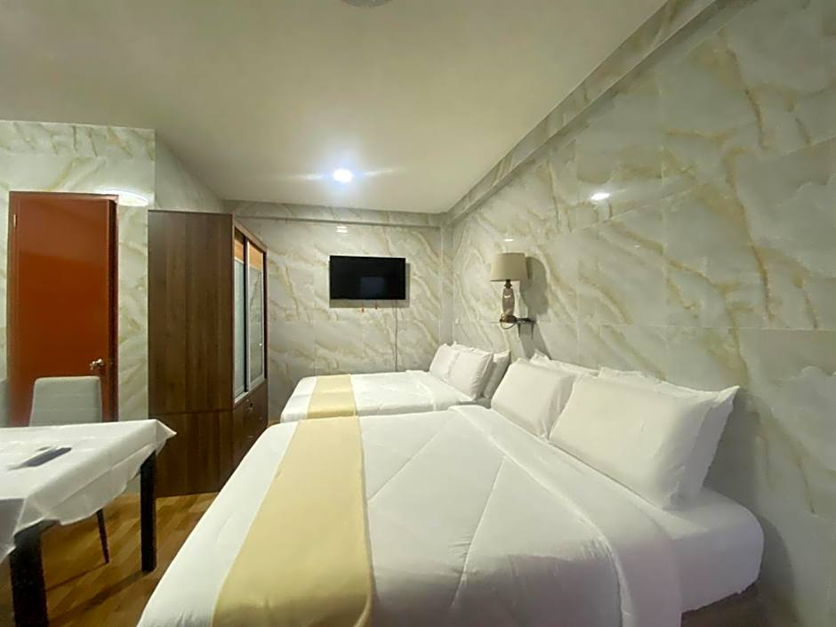 Photo 1 of 9 of Family Suite