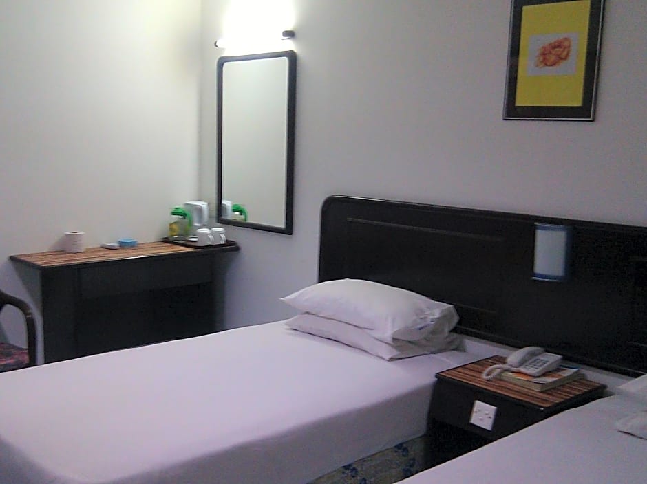Wah May Hotel
