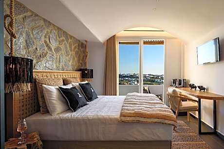 Superior Room with Outdoor Jacuzzi