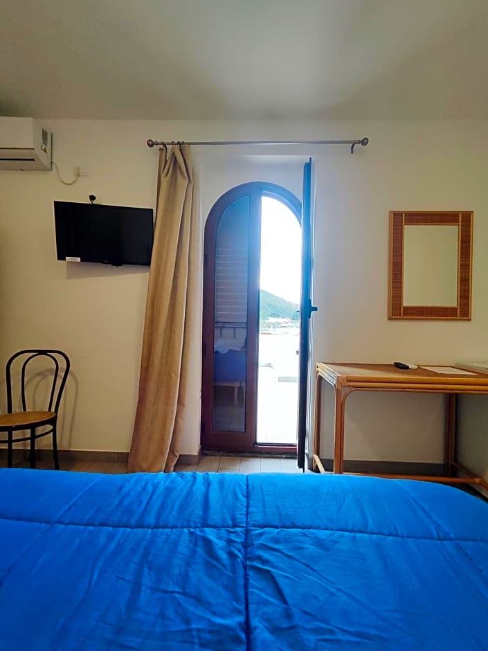 Hotel Faraglione