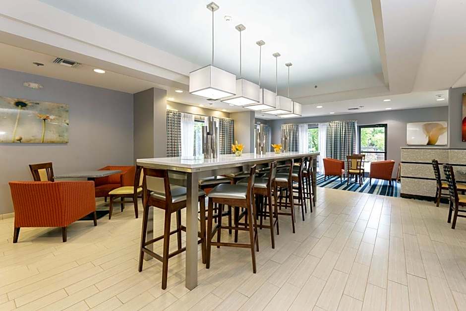 Hampton Inn By Hilton Columbia I-26/Harbison Blvd.