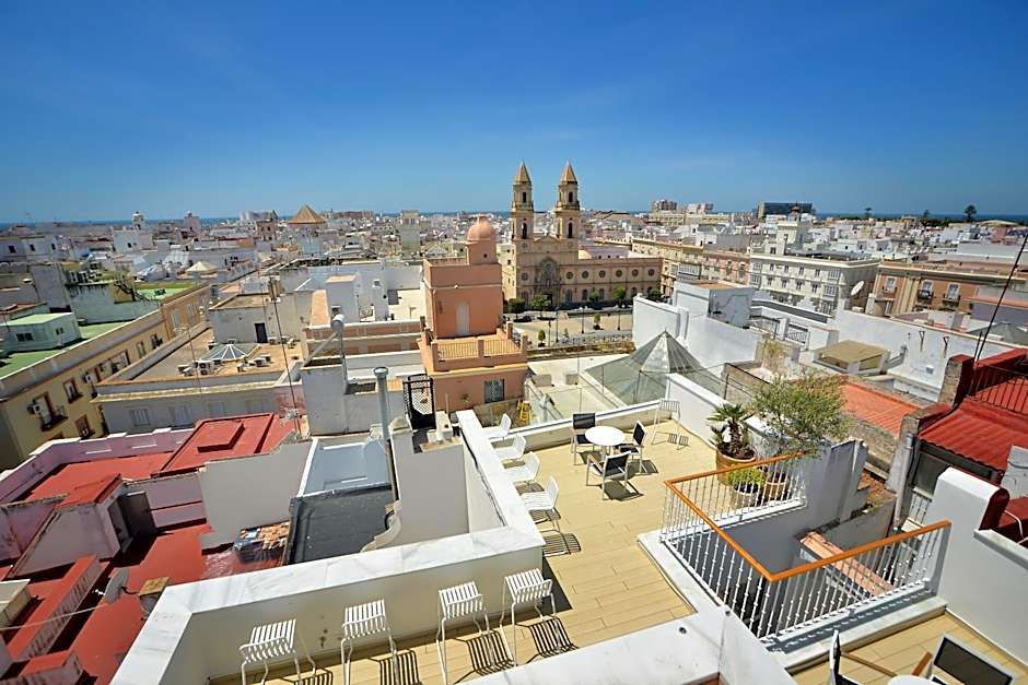 Plaza Mina Suites - Adults Recommended by Luxury Suites Cadiz