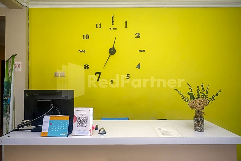 Hotel Andono near YIA Mitra RedDoorz