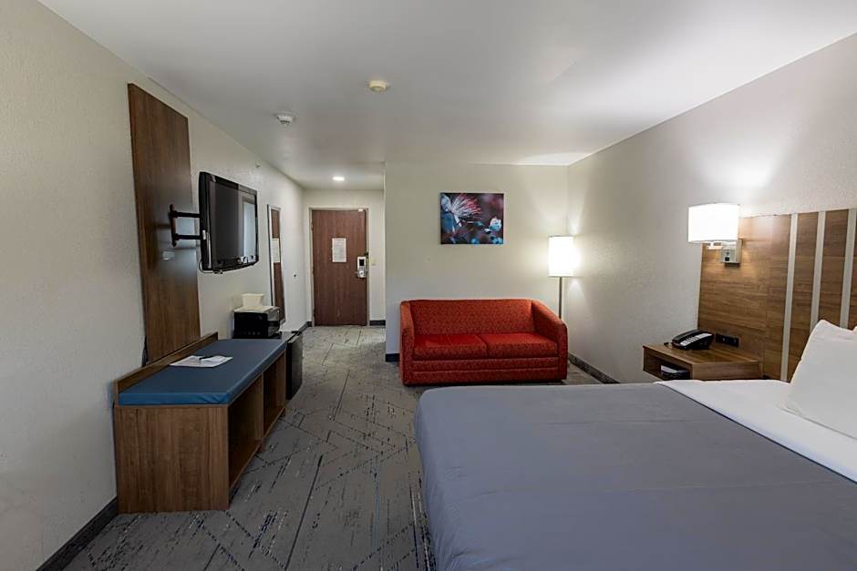 Countryside Inn and Suites