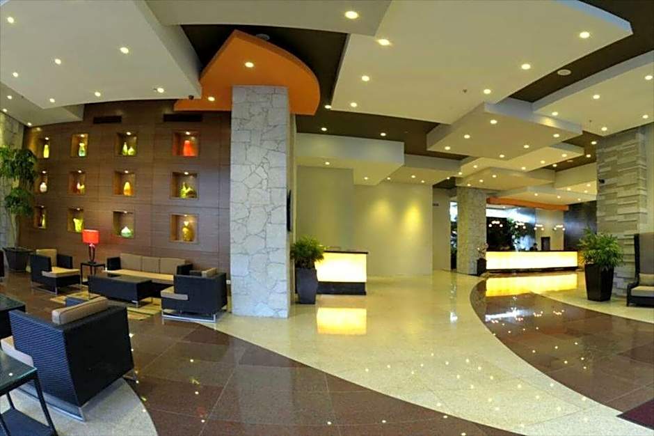 Hock Lee Hotel & Residences