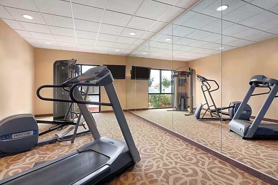 University Hotel Davis Area by IHG