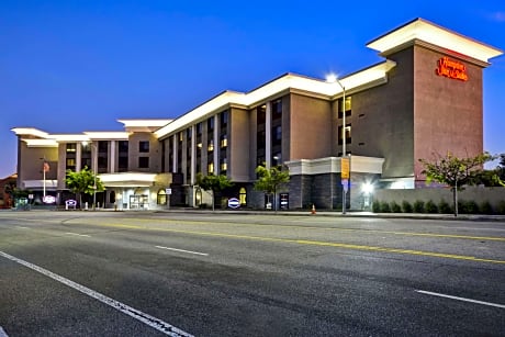 Hampton Inn By Hilton & Suites Los Angeles Burbank Airport