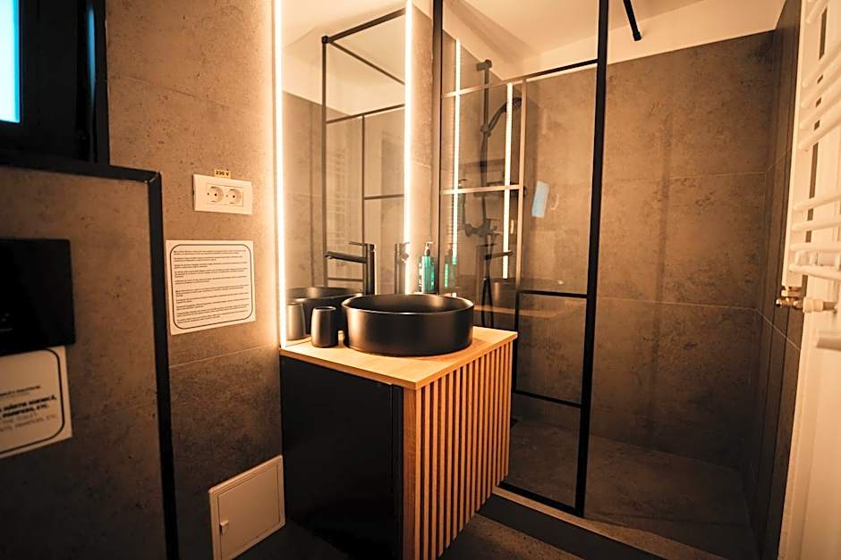 Moon Valley Comarnic