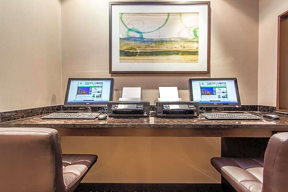 Holiday Inn Laval Montreal By IHG
