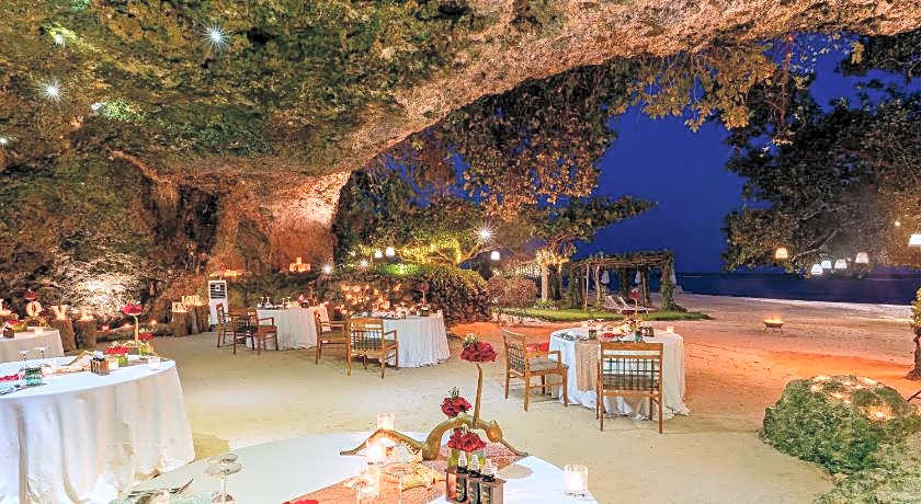 Samabe Bali Suites & Villas