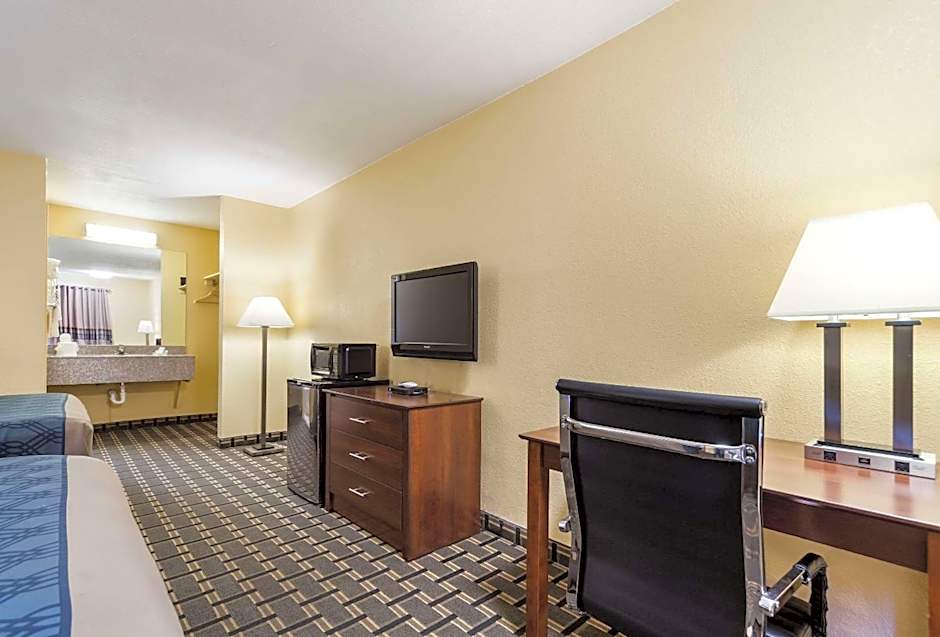 Rodeway Inn Lincoln West - University Area