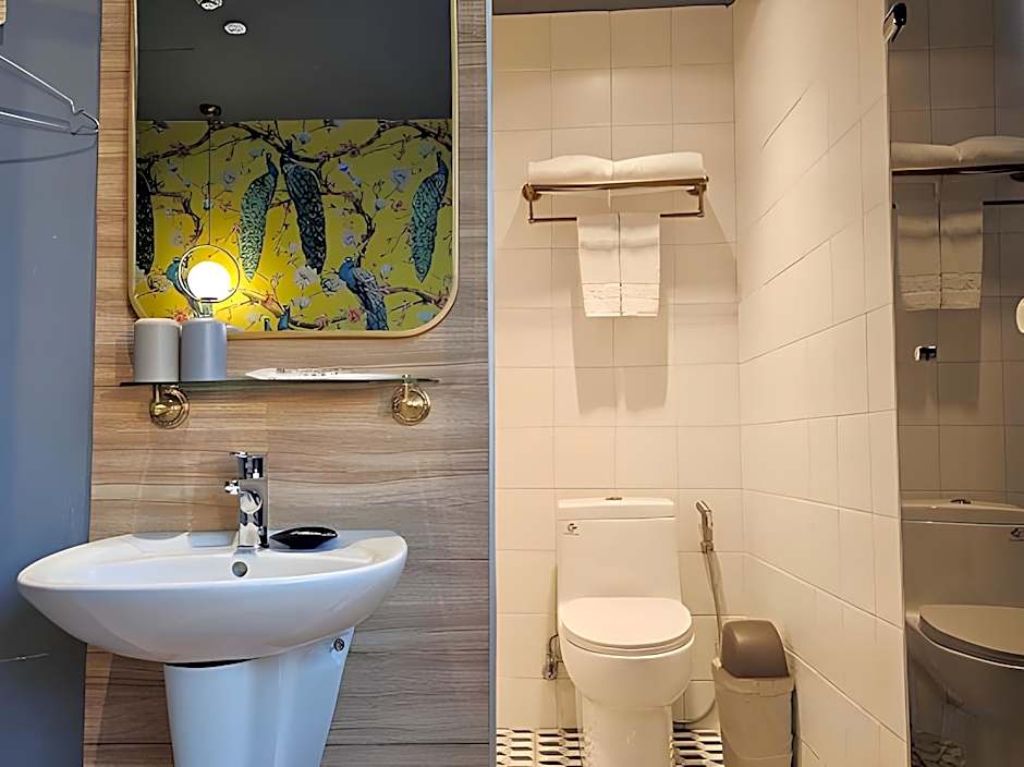 Modern Inn