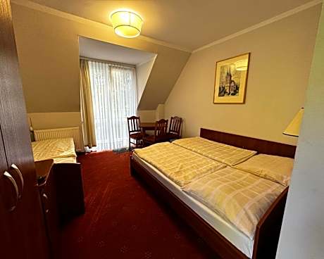 Triple Room with Private Bathroom