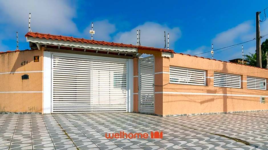 Casa em Peruíbe com Piscina a 10min da Praia