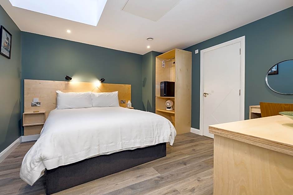 Port 56 Guesthouse
