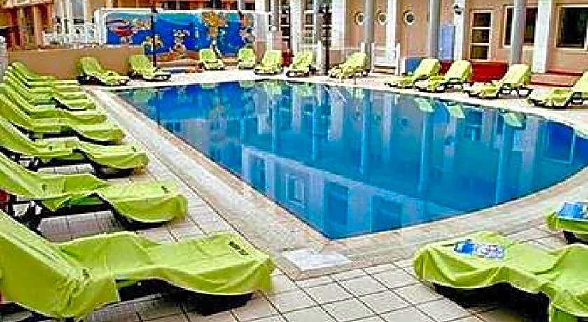 Almena Hotel