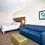Holiday Inn Express & Suites - Goodland I-70 By IHG