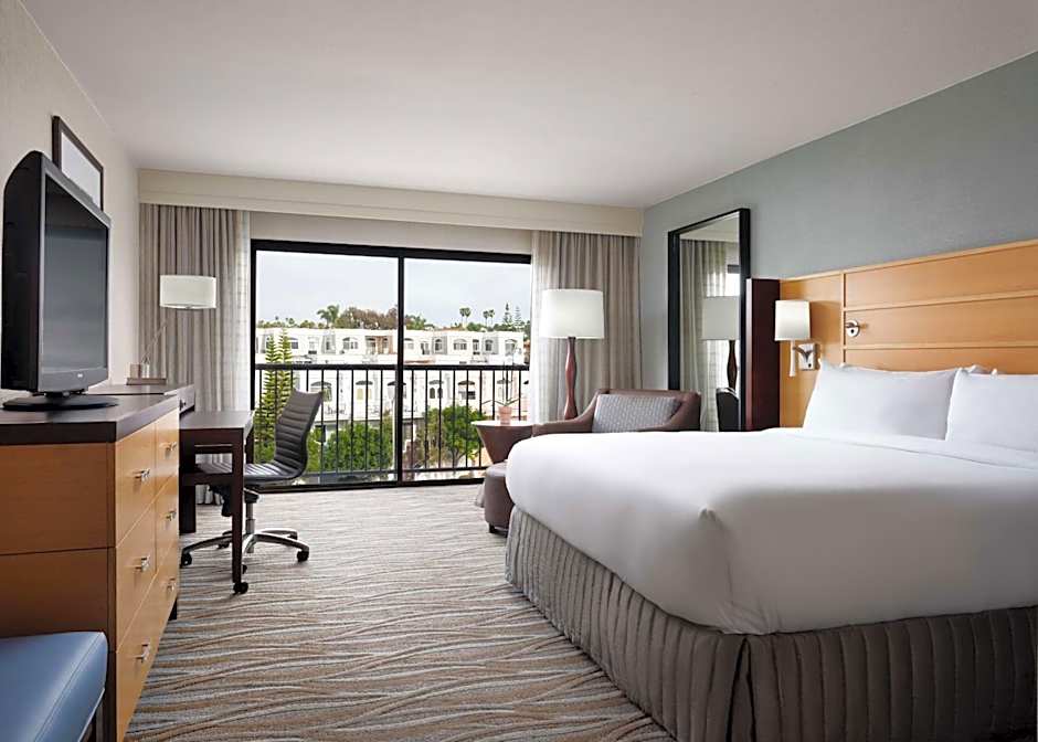 Sonesta Redondo Beach & Marina