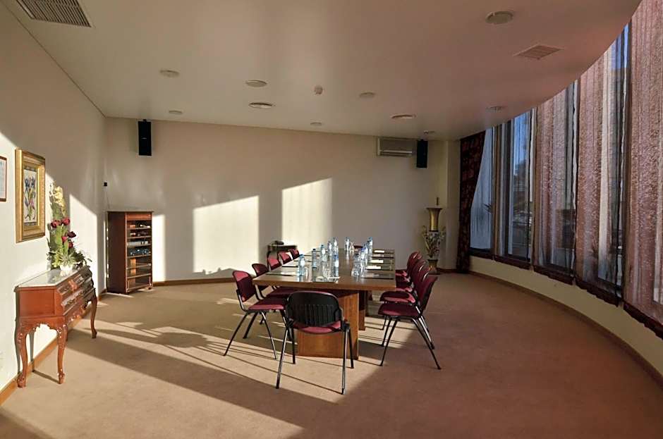 Hotel Cinquentenario & Conference Center