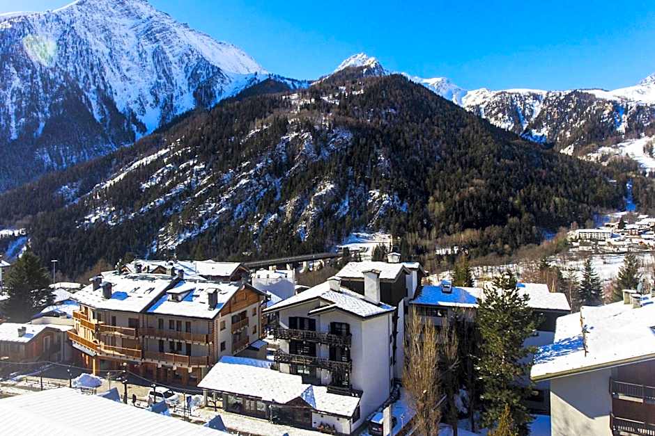 Hotel Les Jumeaux Courmayeur