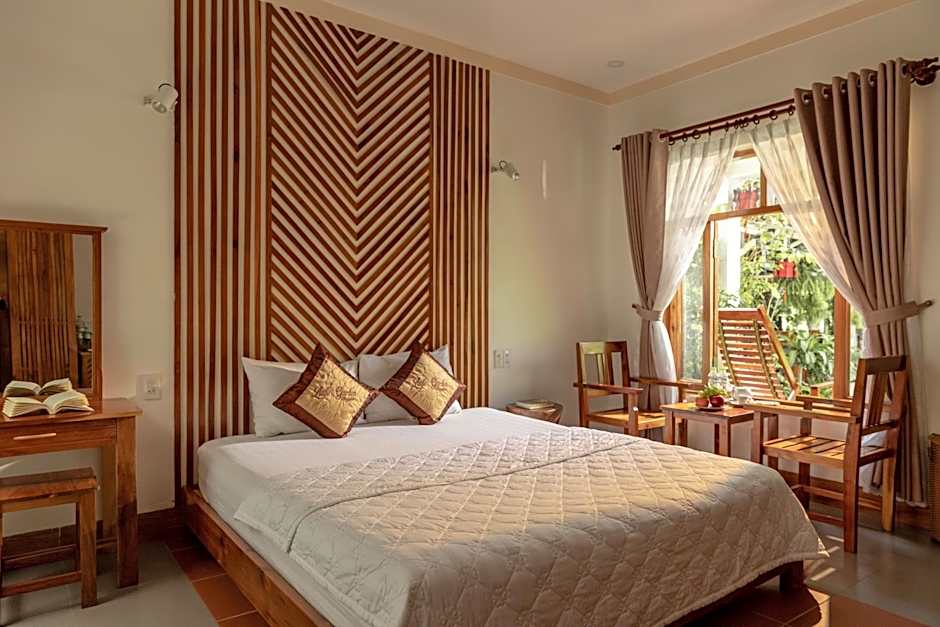 Little Garden Bungalow
