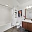 Fairfax District Chic City Oasis 2 BR Apt with Den 136