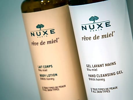 Privilege room with one double bed and balcony