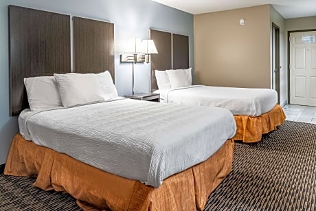 2 Double Beds-Smoking-Free Wifi-Microwave- Minifridge-Coffeemaker-Hairdryer-Cable Tv-Hbo-