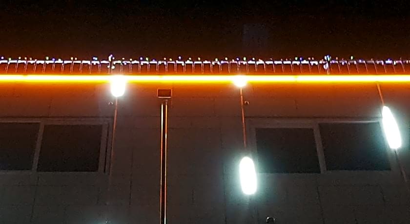 Big O Show Guesthouse