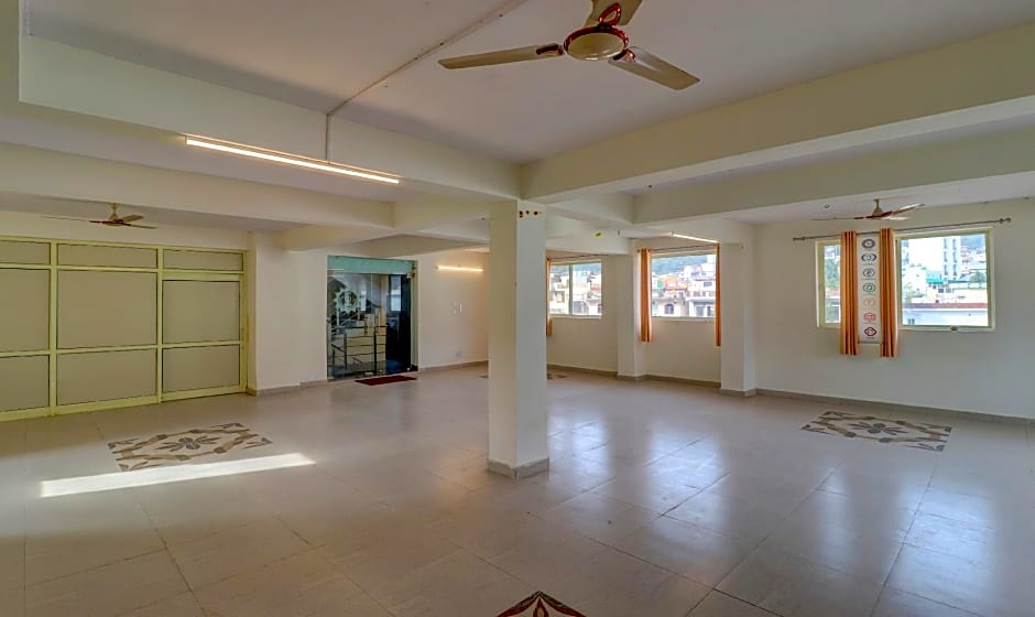 Itsy Hotels NV, Tapovan