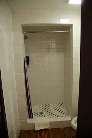 Queen Room with Spa Bath