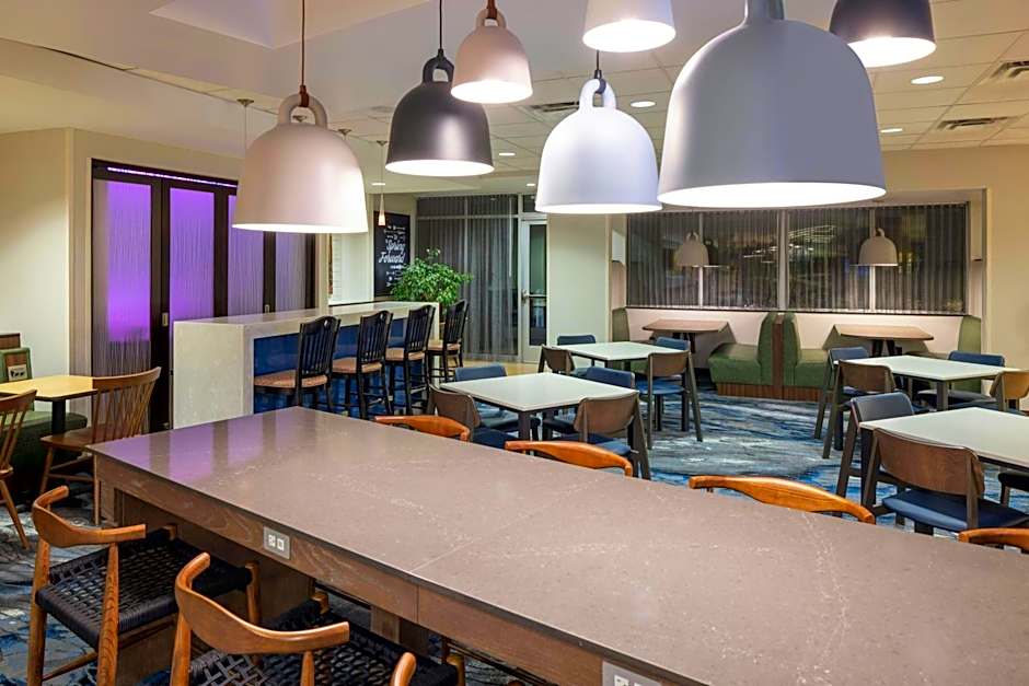 Fairfield Inn & Suites by Marriott Springfield Northampton/Amherst