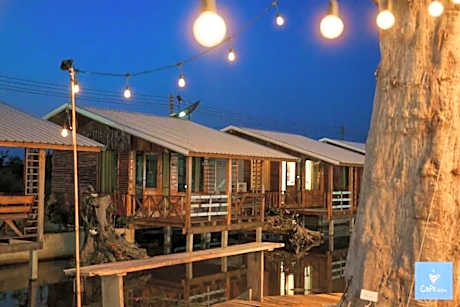 UR Way cafe and Resort