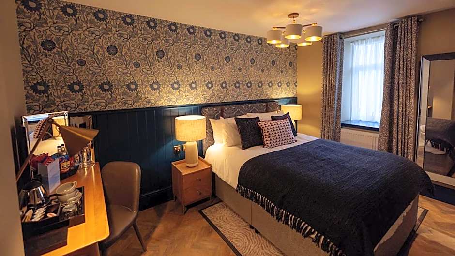 Brisbane House Hotel