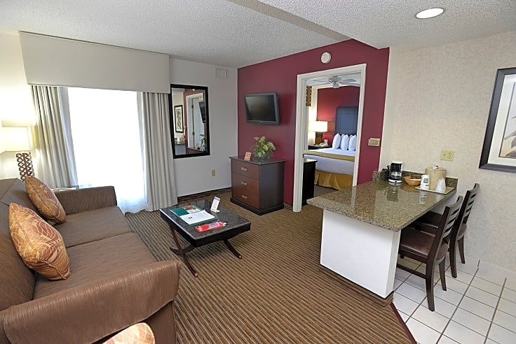 SureStay Plus by Best Western Orlando Lake Buena Vista