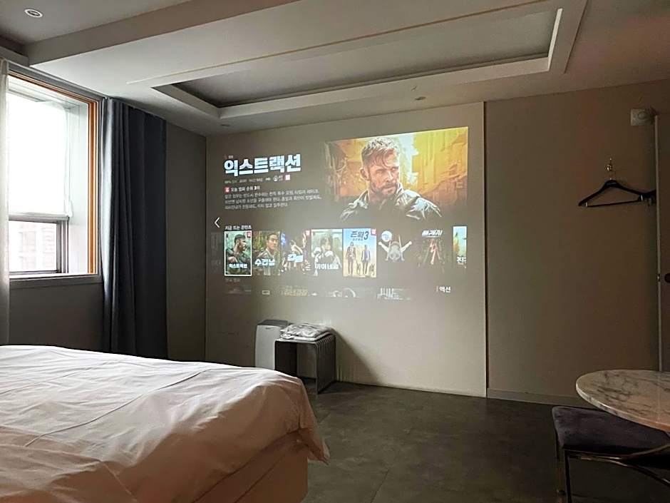 KNox Hotel
