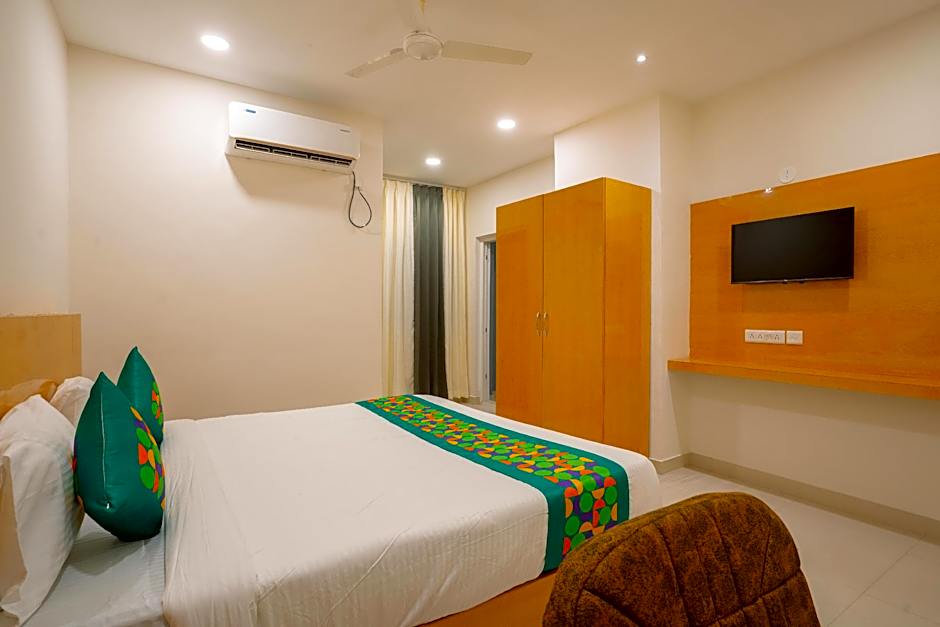 Treebo The Living Tree Khairtabad