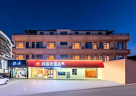 Thank Hotel Futailong