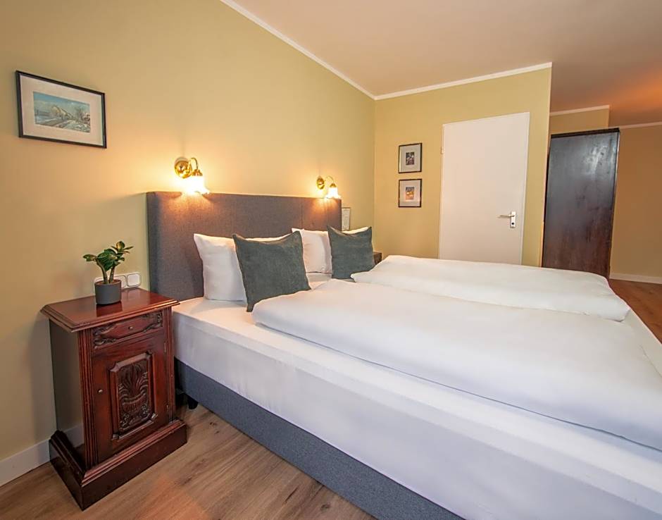 Hotel Altmünchen by Blattl