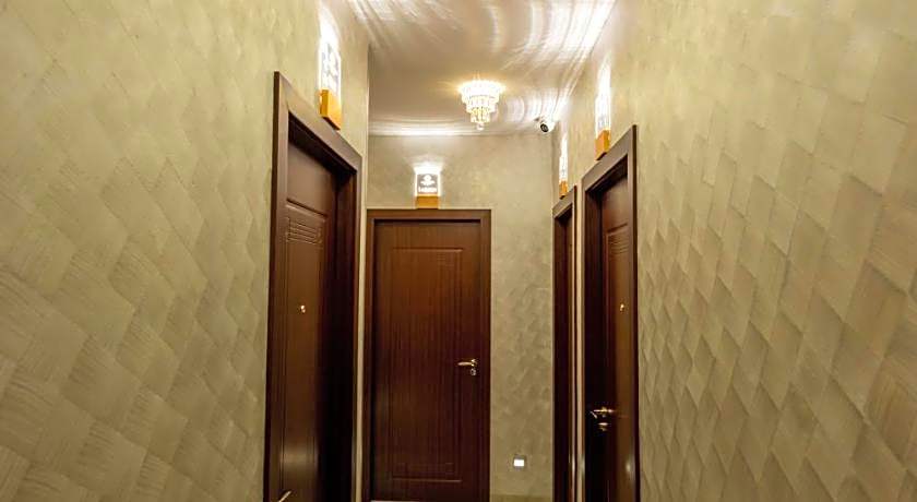 A Residence @ Between Hilton & Cititel Hotel