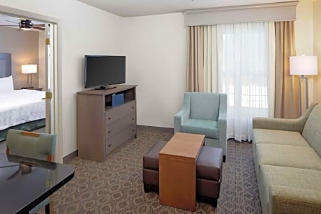 Suite 2 Double Beds Accessible (Mobility  Hearing)