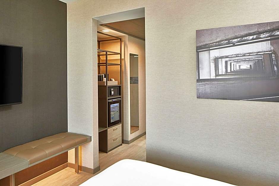 AC Hotel Tuscaloosa Downtown