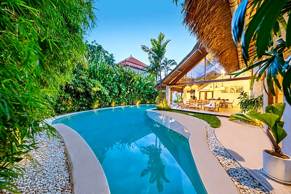 Villa Indigo - 5-BDR with huge pool and garden