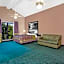 Super 8 by Wyndham Austell/Six Flags