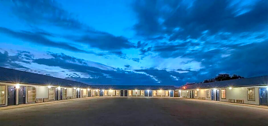 American Inn by Oyo Rooms – Vernon, TX