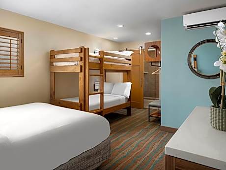 Deluxe Family Room Non-View