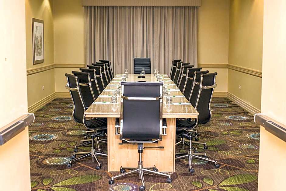 Holiday Inn & Suites Bolingbrook By IHG