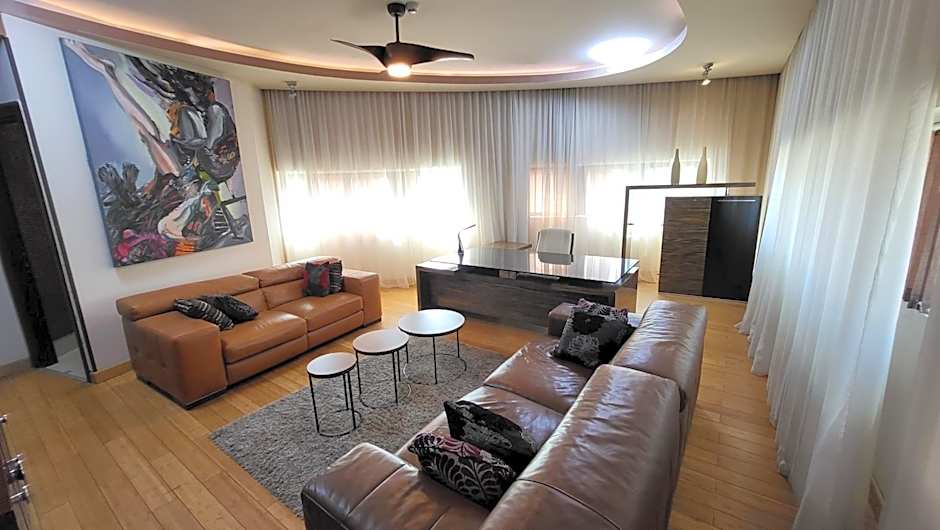 Design Hotel Mr. President Garni