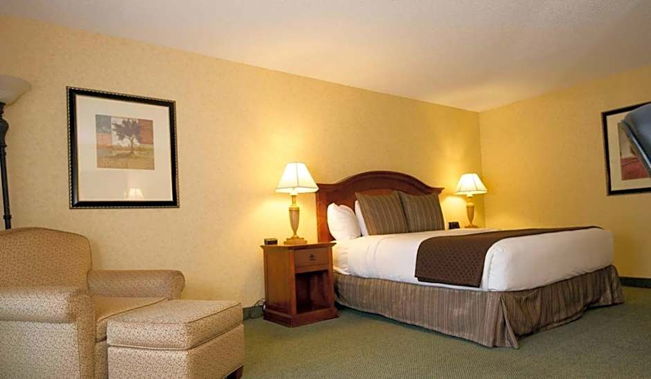 Red Lion Hotel Pasco Airport & Conference Center