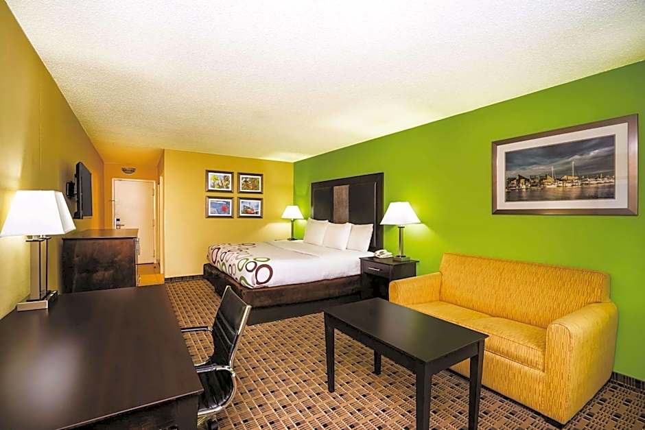 La Quinta Inn & Suites by Wyndham Baltimore South/Glen Burnie